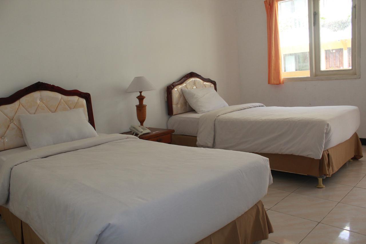 Mega Bintang Sweet Hotel 2 Cepu Exterior photo